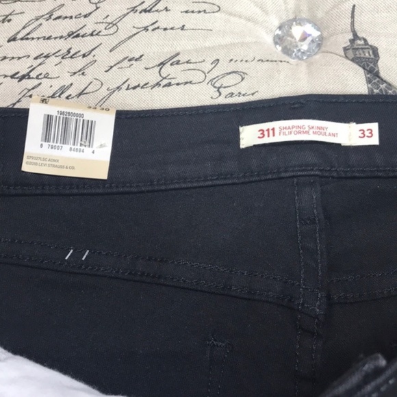 Levi's 311 Shaping Skinny Jeans - Picture 6 of 9